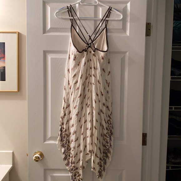 Handkerchief Dress - Picture 4 of 4